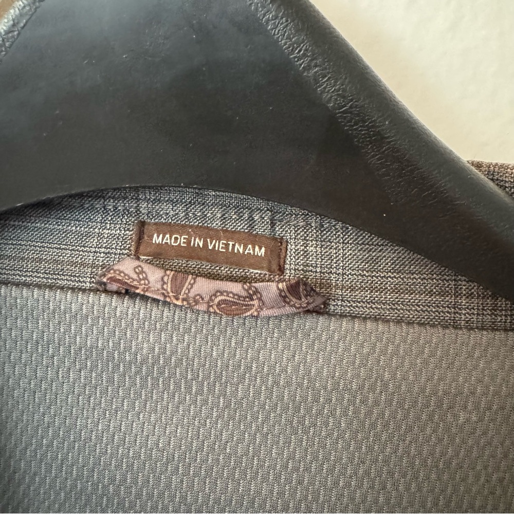 Joseph Abboud Gray Windowpane 2-Piece Suit | Size 54R Jacket, 49W Pants $85 - Picture 4 of 14